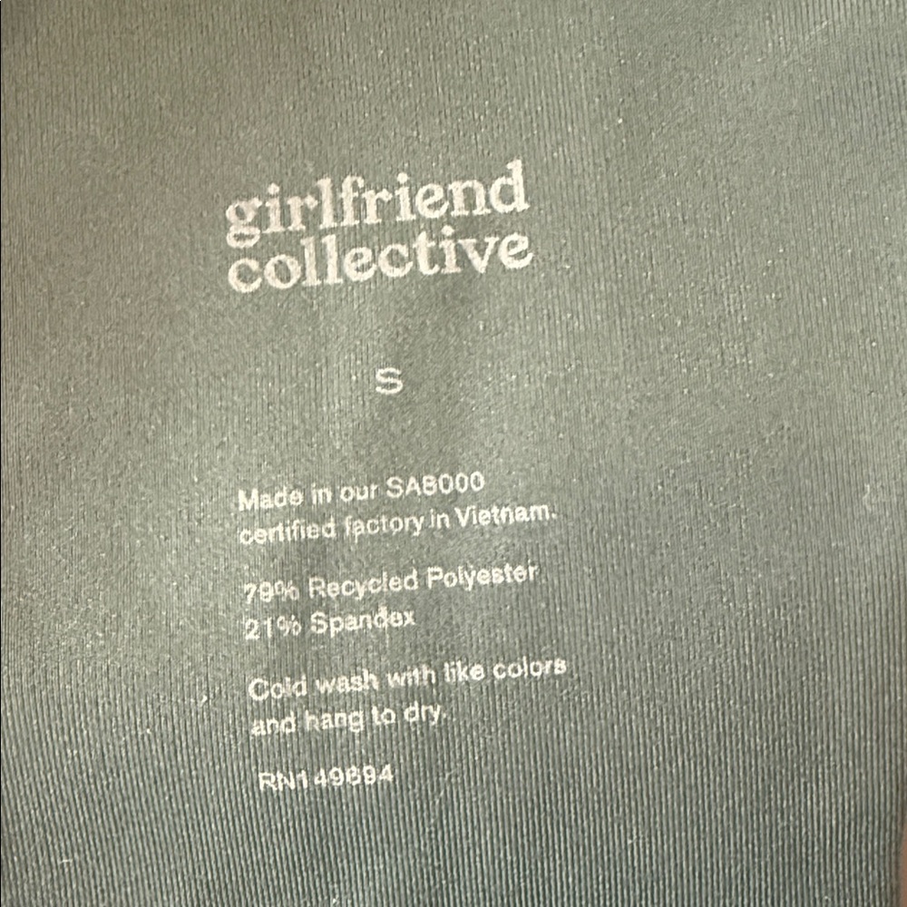 Girlfriend Collective Racerback Bra Top - Picture 2 of 3